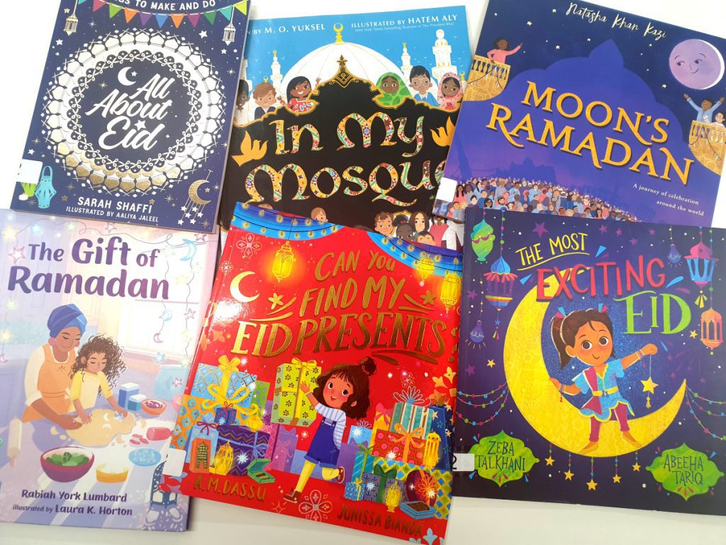A library book display for Ramadan